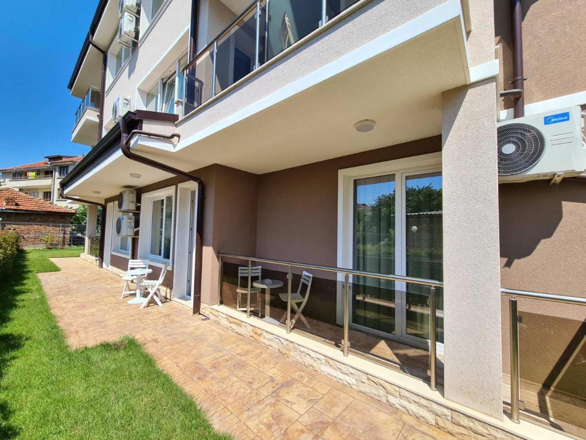 Villa Yanevi Равда Екстериор снимка